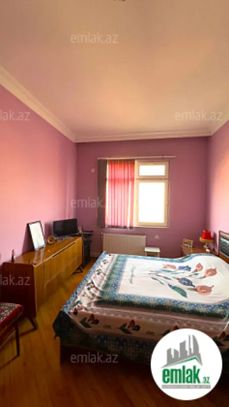 Satılır 4 otaqlı yeni tikili 150 m²