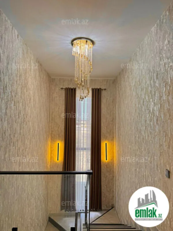 Satılır 6 otaqlı mənzil 250 m²