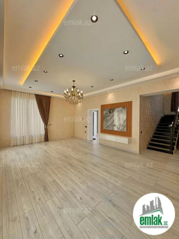 Satılır 6 otaqlı mənzil 250 m²