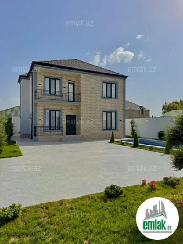 Satılır 6 otaqlı mənzil 250 m²