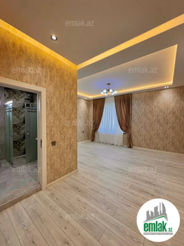 Satılır 6 otaqlı mənzil 250 m²