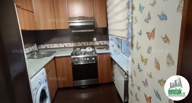 Satılır 2 otaqlı köhnə tikili 50 m²