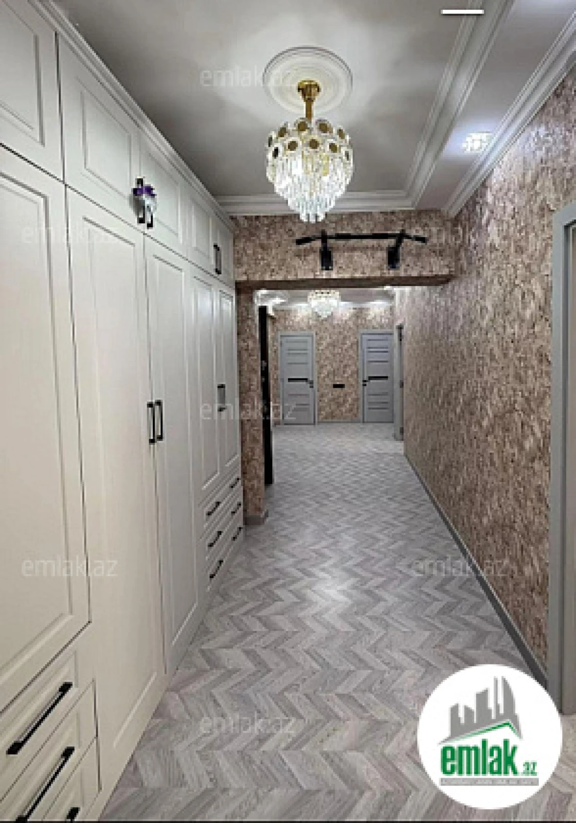 Satılır 3 otaqlı yeni tikili 110 m²