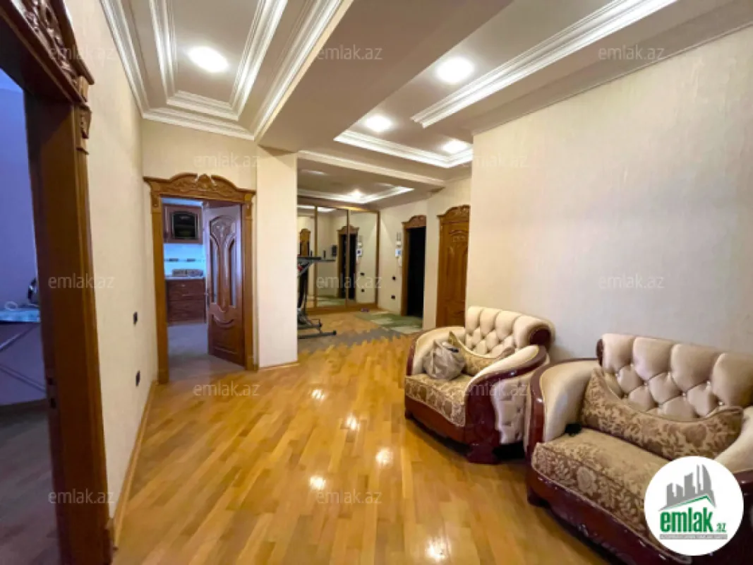 Satılır 3 otaqlı yeni tikili 140 m²