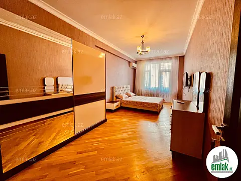 Satılır 3 otaqlı yeni tikili 150 m²