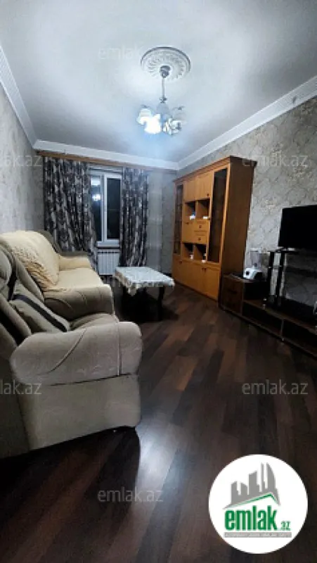 Satılır 3 otaqlı köhnə tikili 80 m²