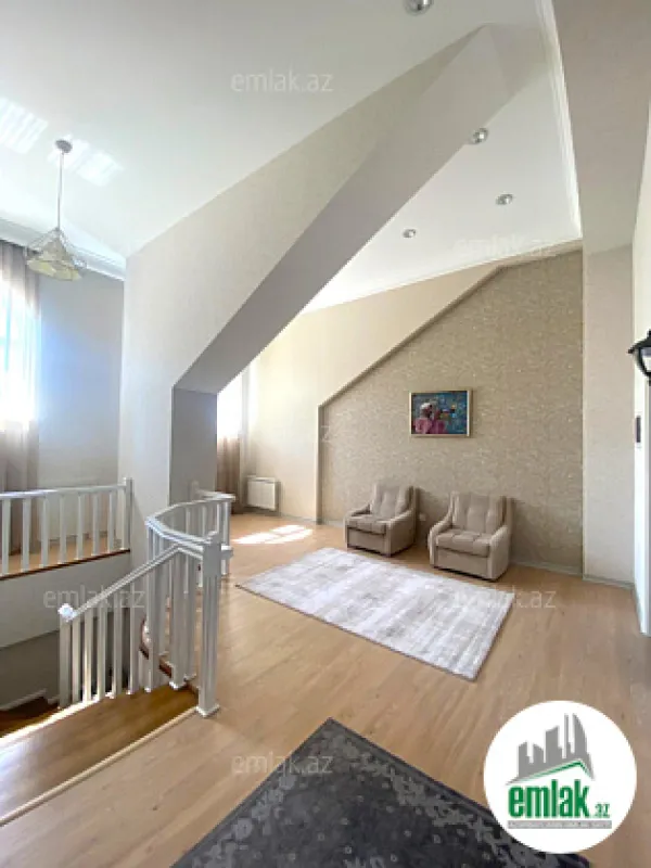 Satılır 6 otaqlı yeni tikili 240 m²