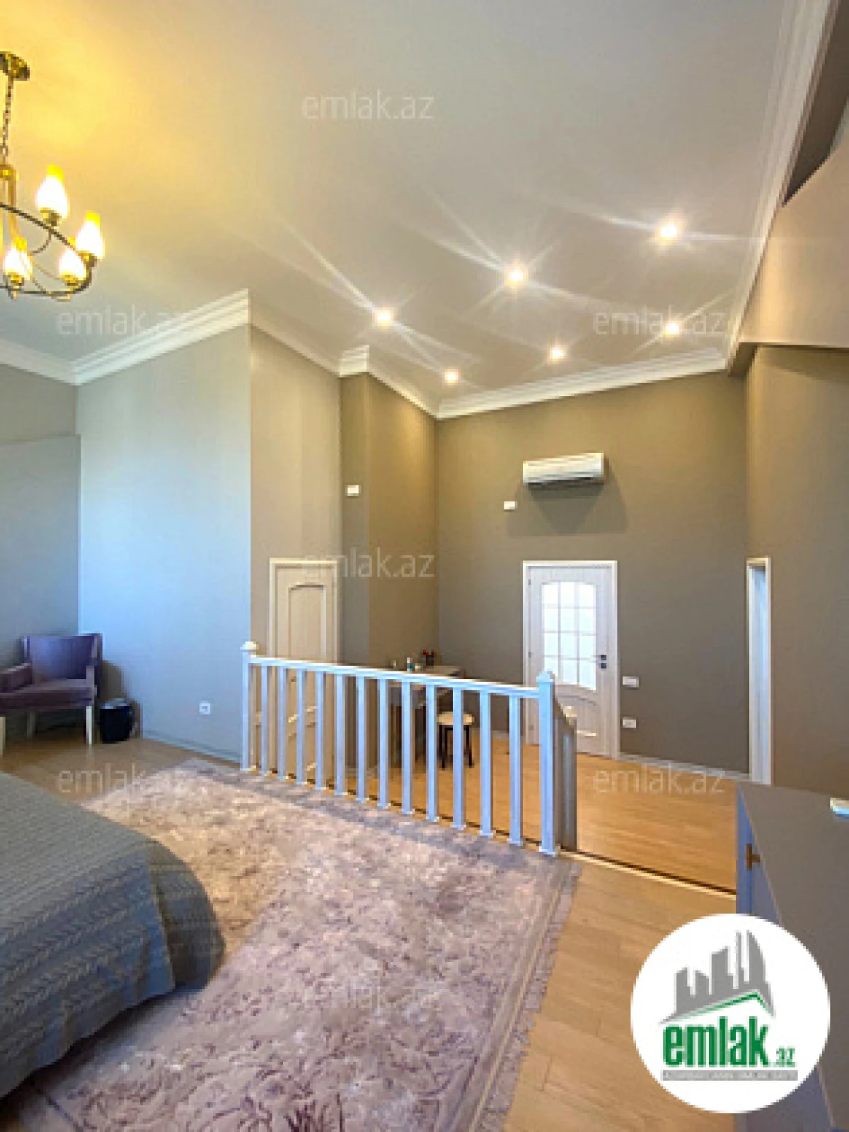 Satılır 6 otaqlı yeni tikili 240 m²