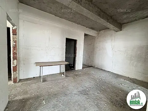 Satılır 3 otaqlı yeni tikili 120 m²