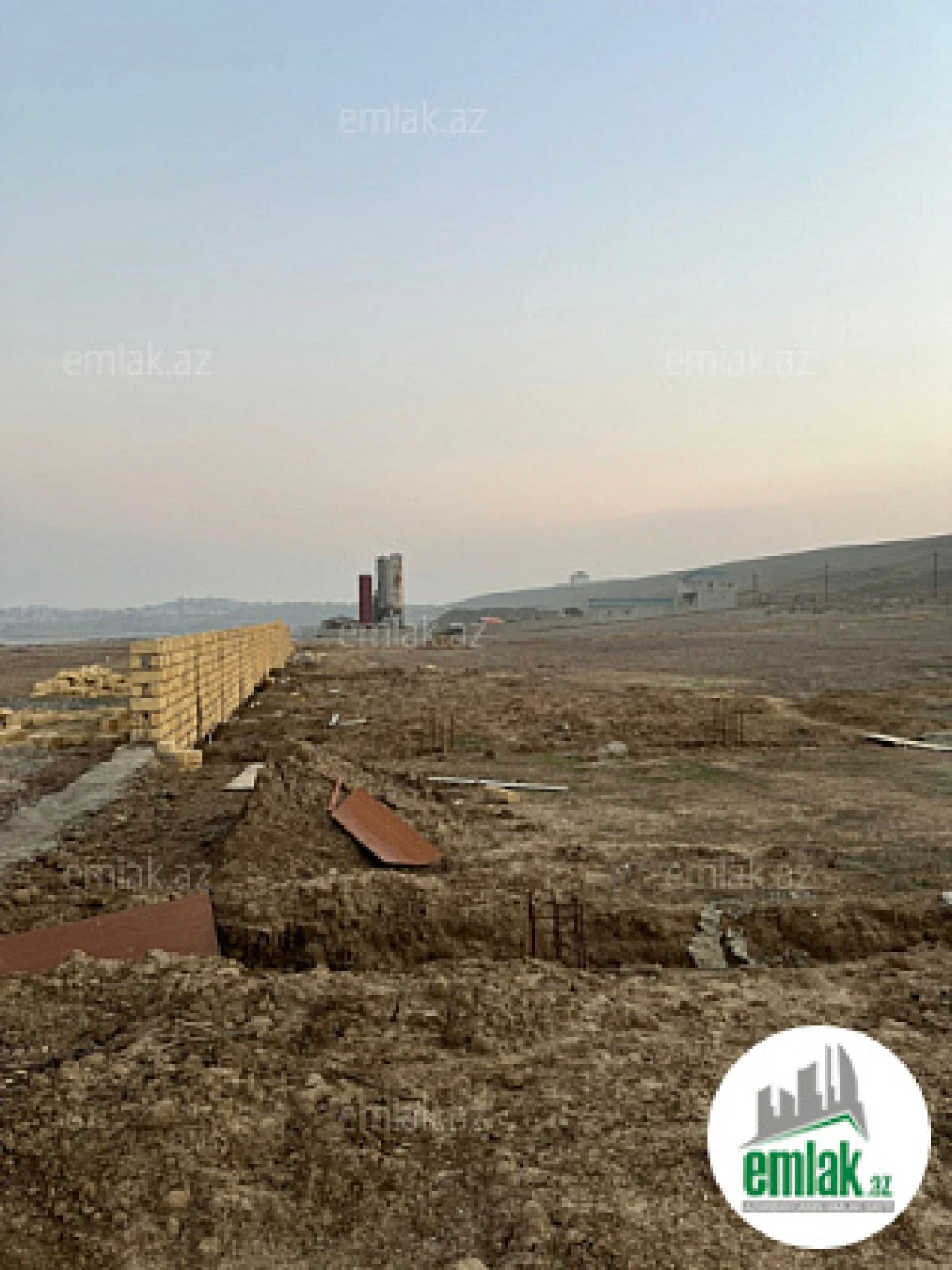 Satılır torpaq sahəsi 82 m²