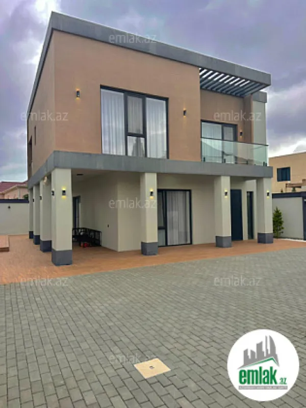 Satılır 4 otaqlı mənzil 220 m²