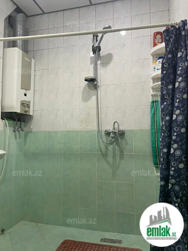 Satılır 3 otaqlı köhnə tikili 71 m²