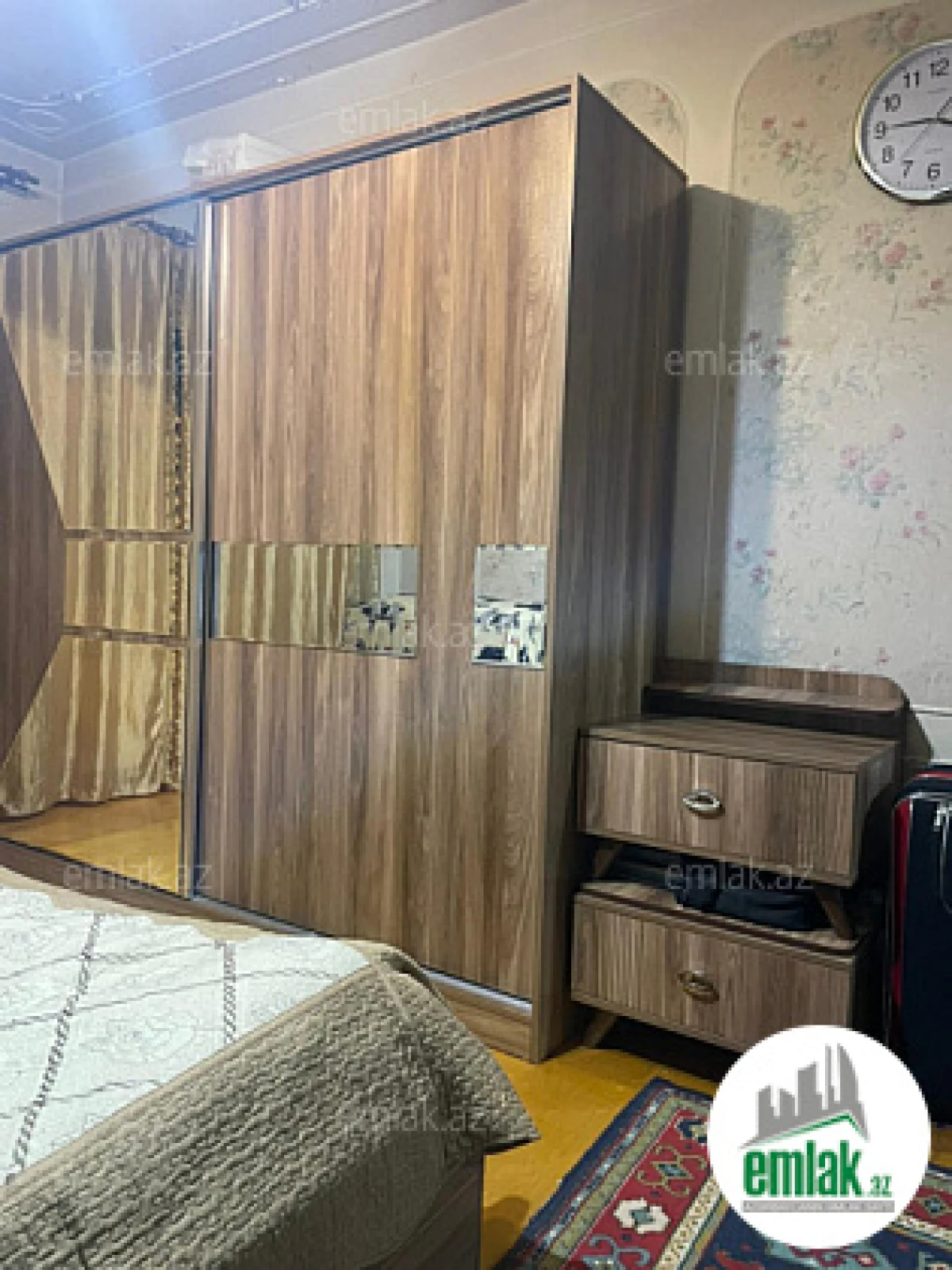 Satılır 3 otaqlı köhnə tikili 71 m²