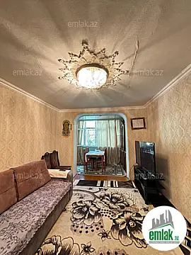 Satılır 3 otaqlı köhnə tikili 65 m²