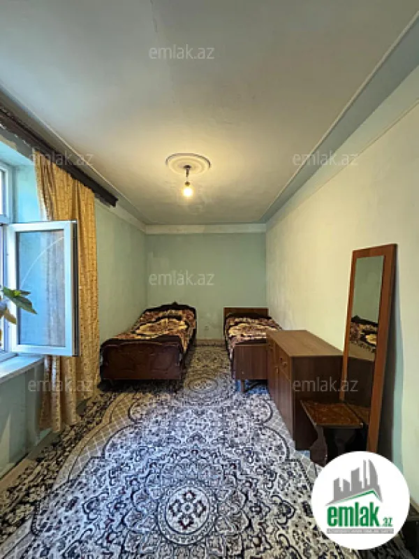 Satılır 3 otaqlı köhnə tikili 65 m²