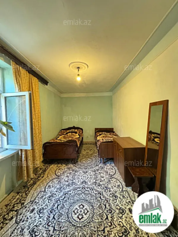 Satılır 3 otaqlı köhnə tikili 65 m²
