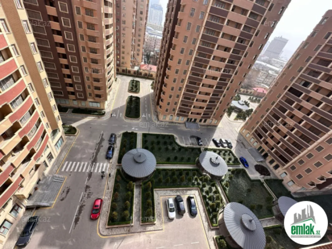 Satılır 3 otaqlı yeni tikili 115 m²