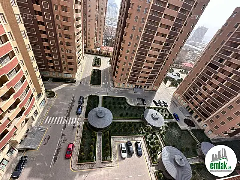 Satılır 3 otaqlı yeni tikili 115 m²