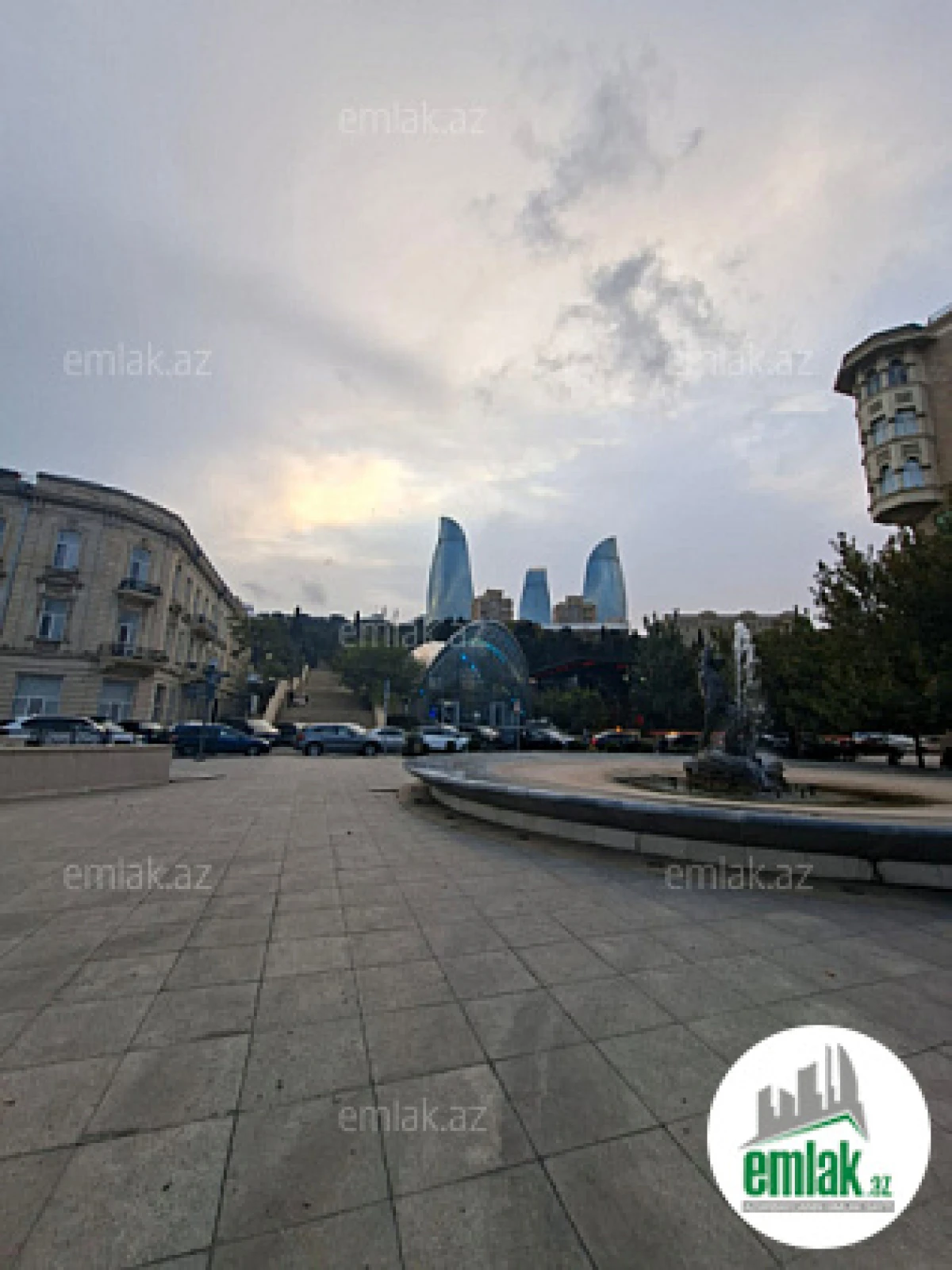 Satılır 3 otaqlı köhnə tikili 90 m²