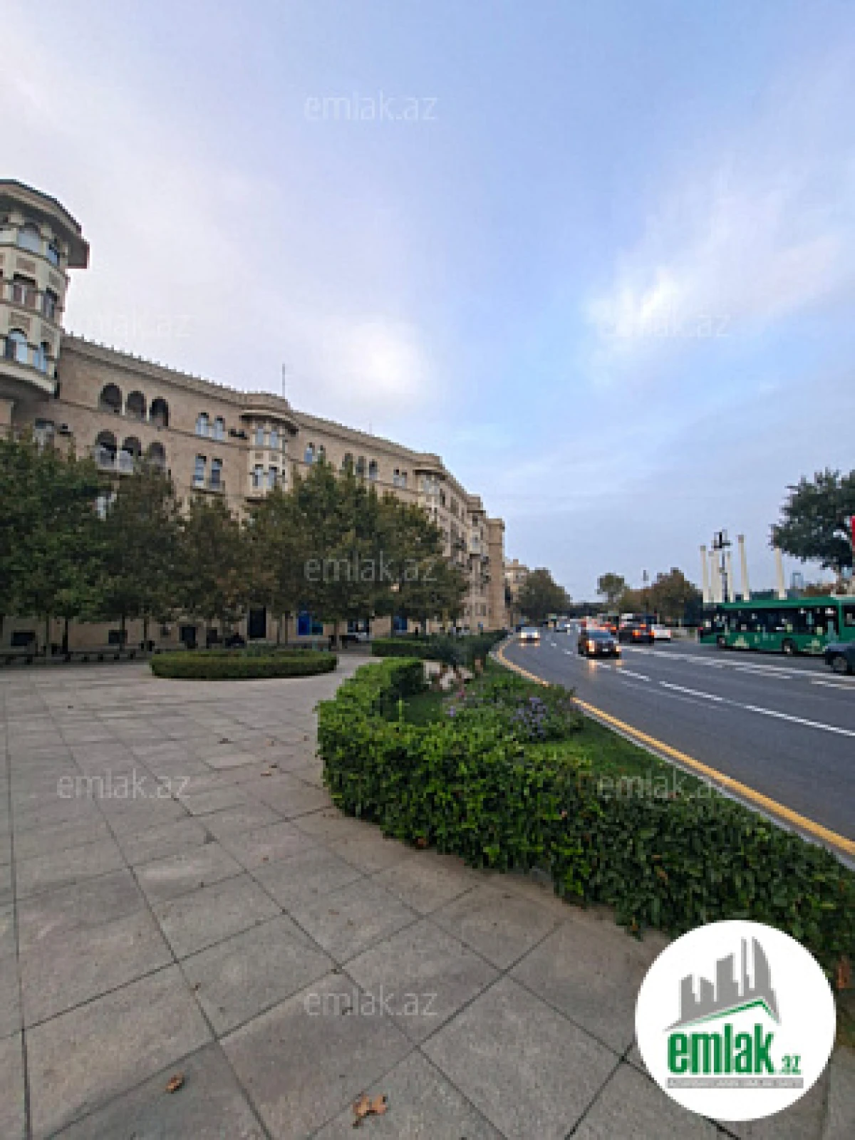 Satılır 3 otaqlı köhnə tikili 90 m²