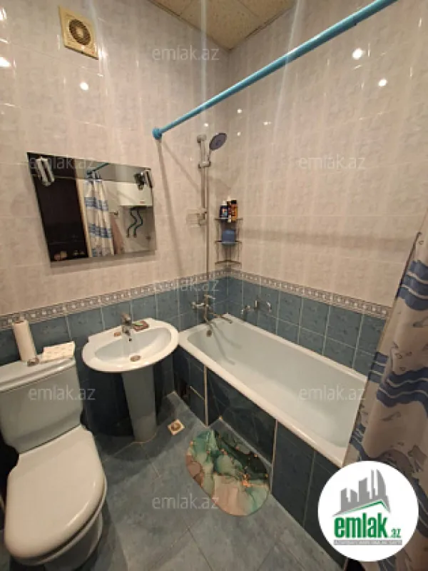 Satılır 3 otaqlı köhnə tikili 90 m²