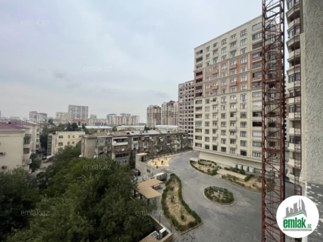 Satılır 4 otaqlı yeni tikili 144 m²