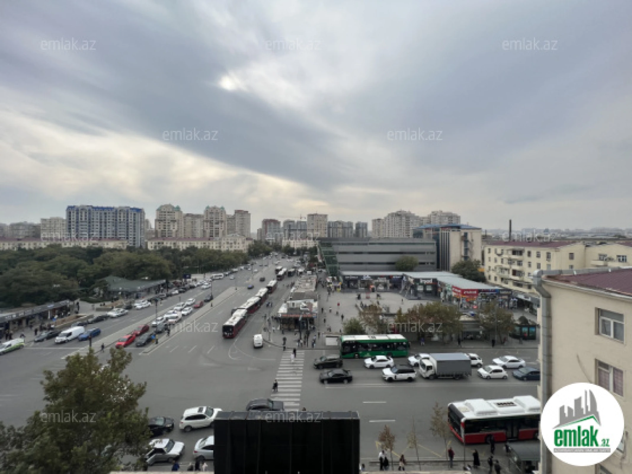 Satılır 4 otaqlı yeni tikili 144 m²