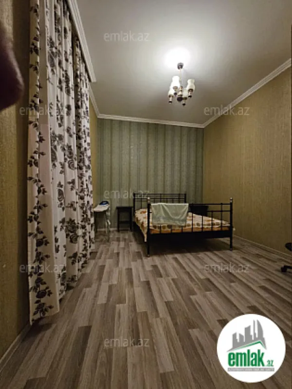 Satılır 6 otaqlı həyət evi 250 m²