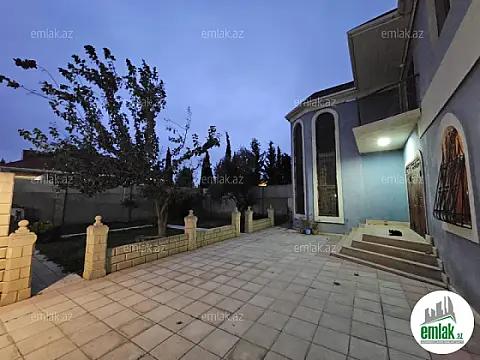 Satılır 6 otaqlı həyət evi 250 m²