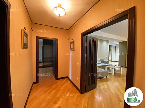 Satılır 4 otaqlı yeni tikili 185 m²