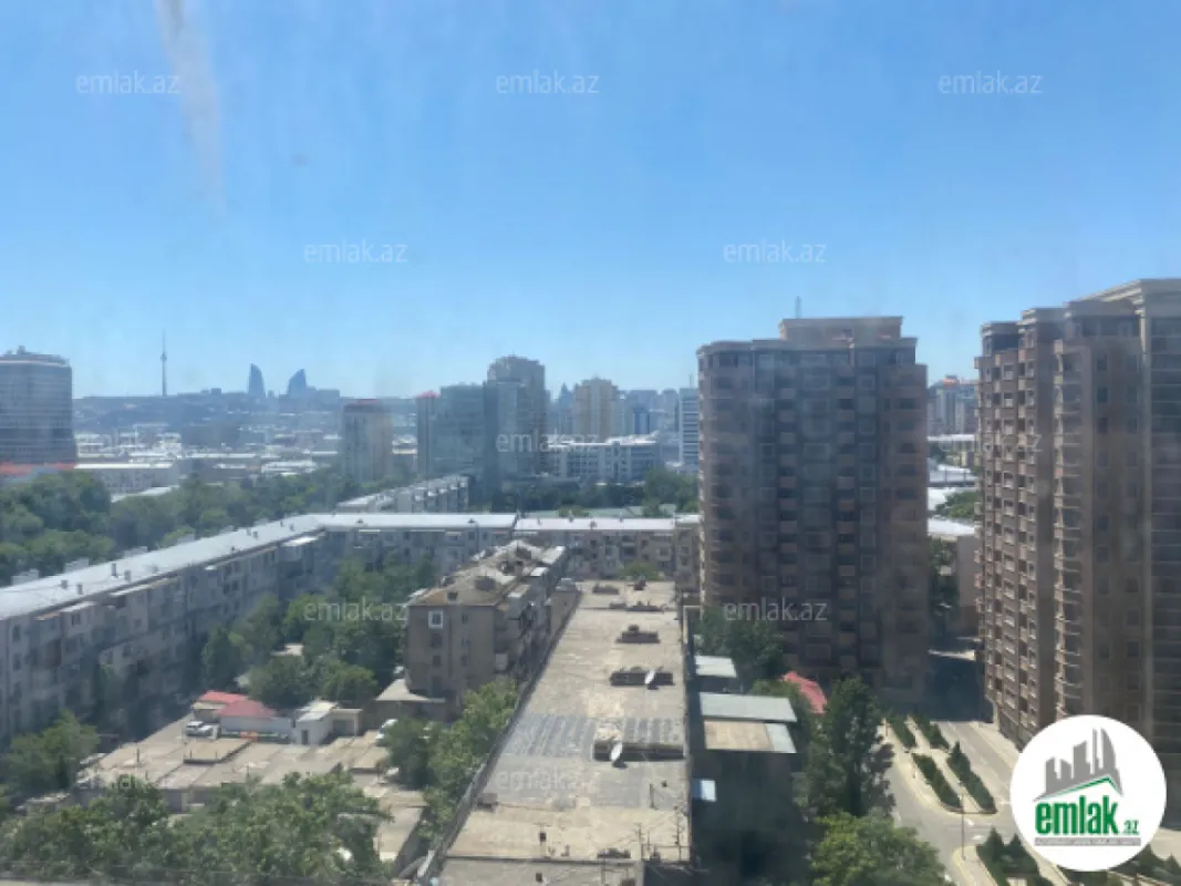 Satılır 4 otaqlı yeni tikili 185 m²