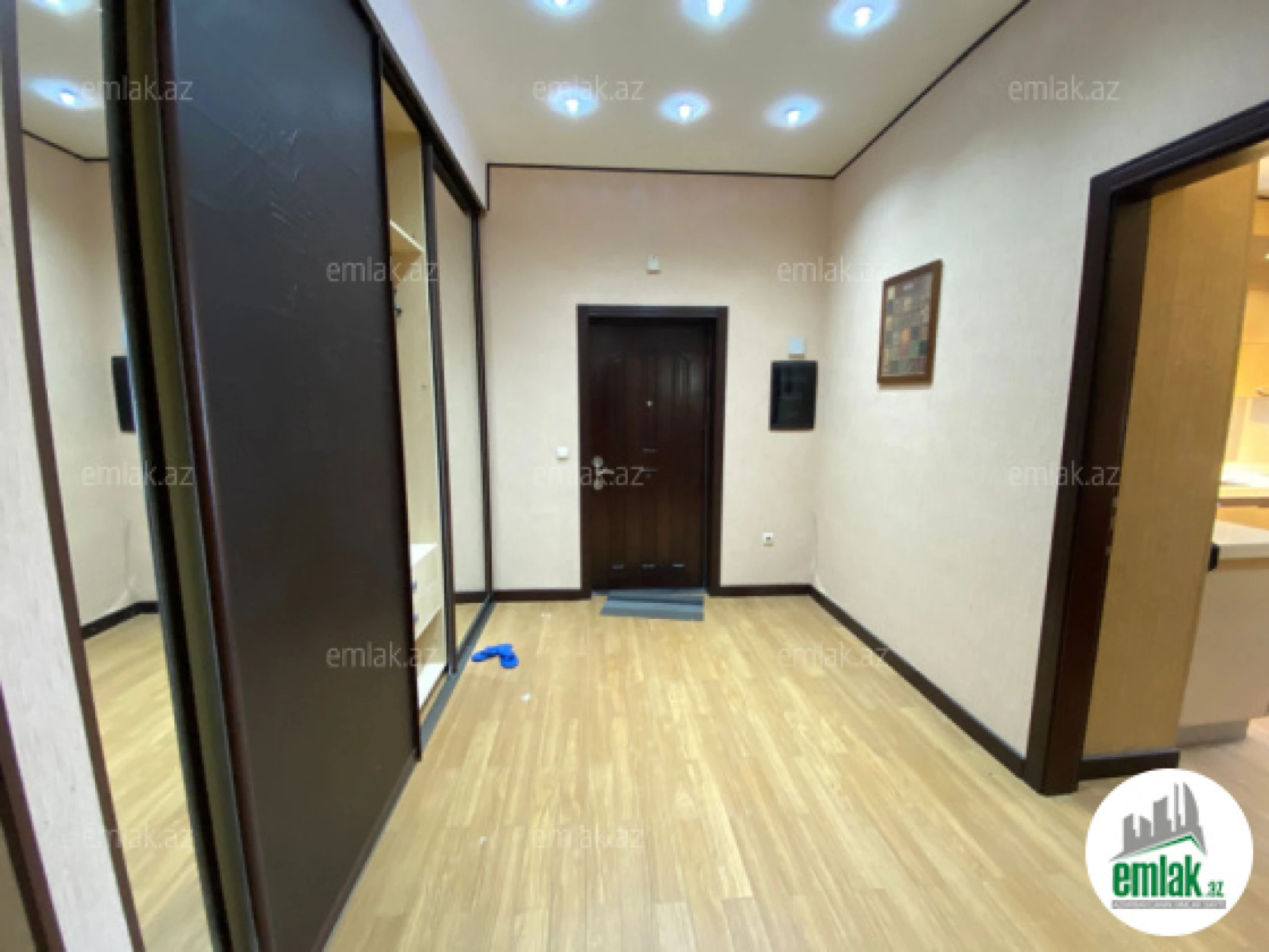 Satılır 4 otaqlı yeni tikili 185 m²