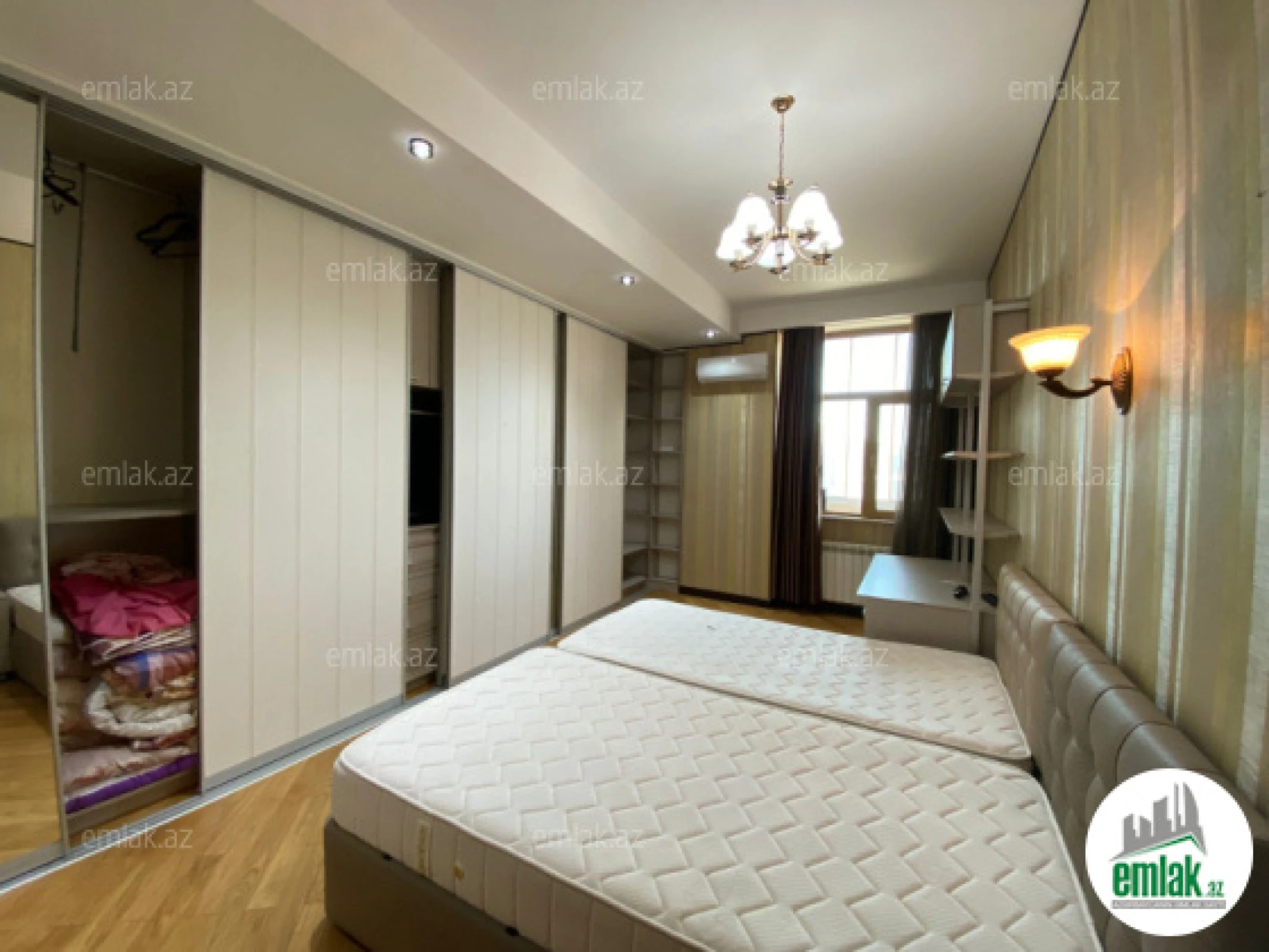 Satılır 4 otaqlı yeni tikili 185 m²