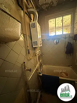 Satılır 1 otaqlı köhnə tikili 45 m²