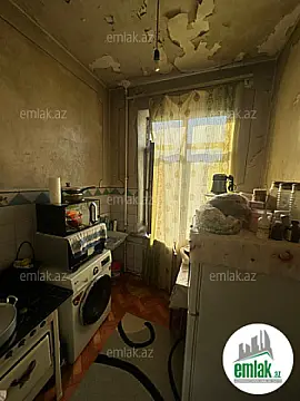 Satılır 1 otaqlı köhnə tikili 45 m²
