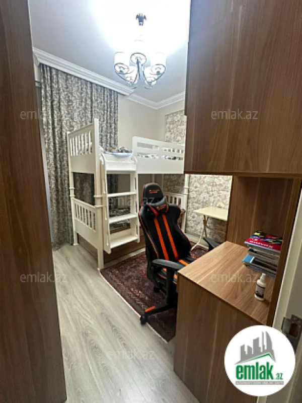 Satılır 3 otaqlı yeni tikili 220 m²