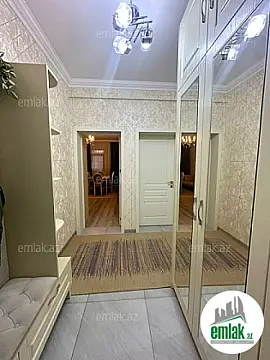 Satılır 3 otaqlı yeni tikili 220 m²