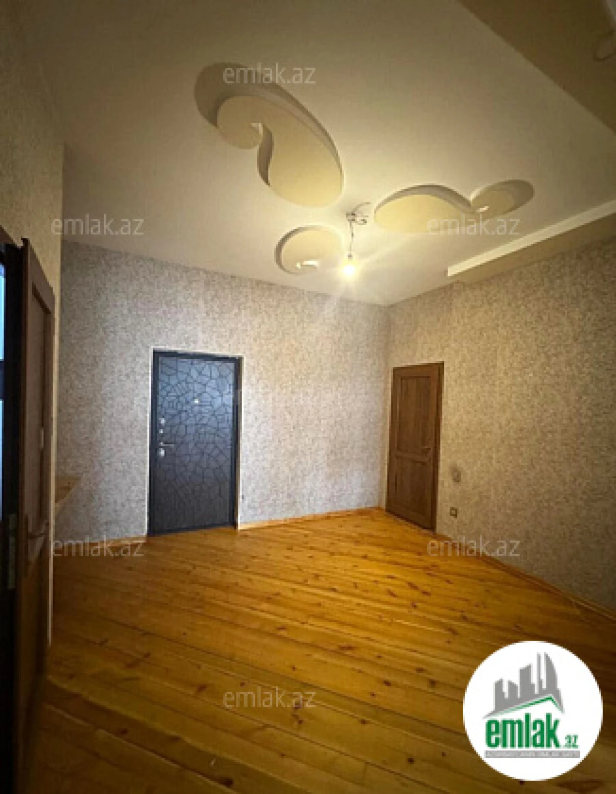 Satılır 2 otaqlı yeni tikili 80 m²