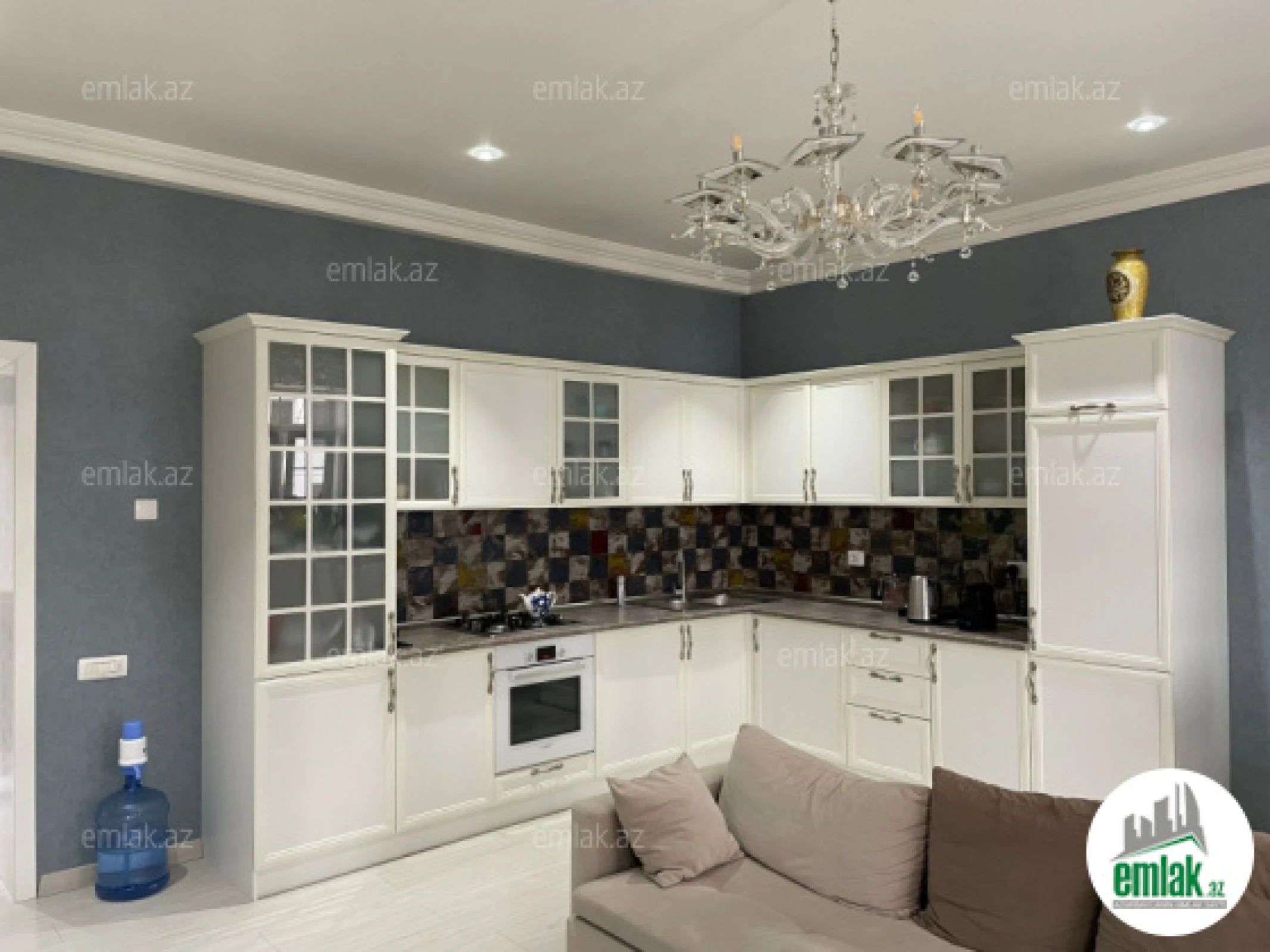 Satılır 3 otaqlı köhnə tikili 70.5 m²