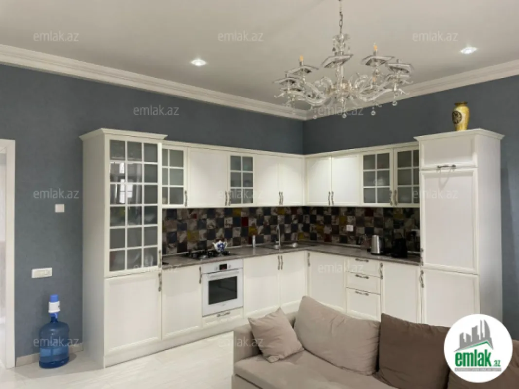 Satılır 3 otaqlı köhnə tikili 70.5 m²