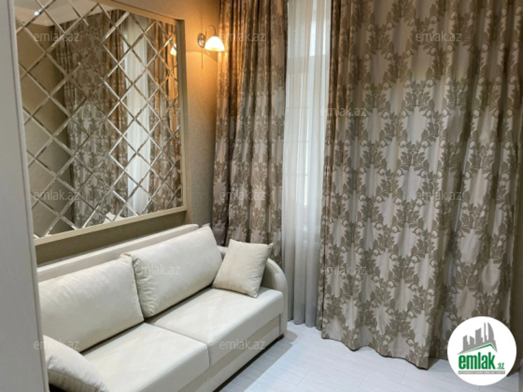 Satılır 3 otaqlı köhnə tikili 70.5 m²