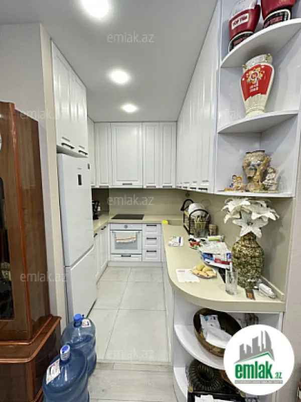 Satılır 3 otaqlı yeni tikili 77 m²