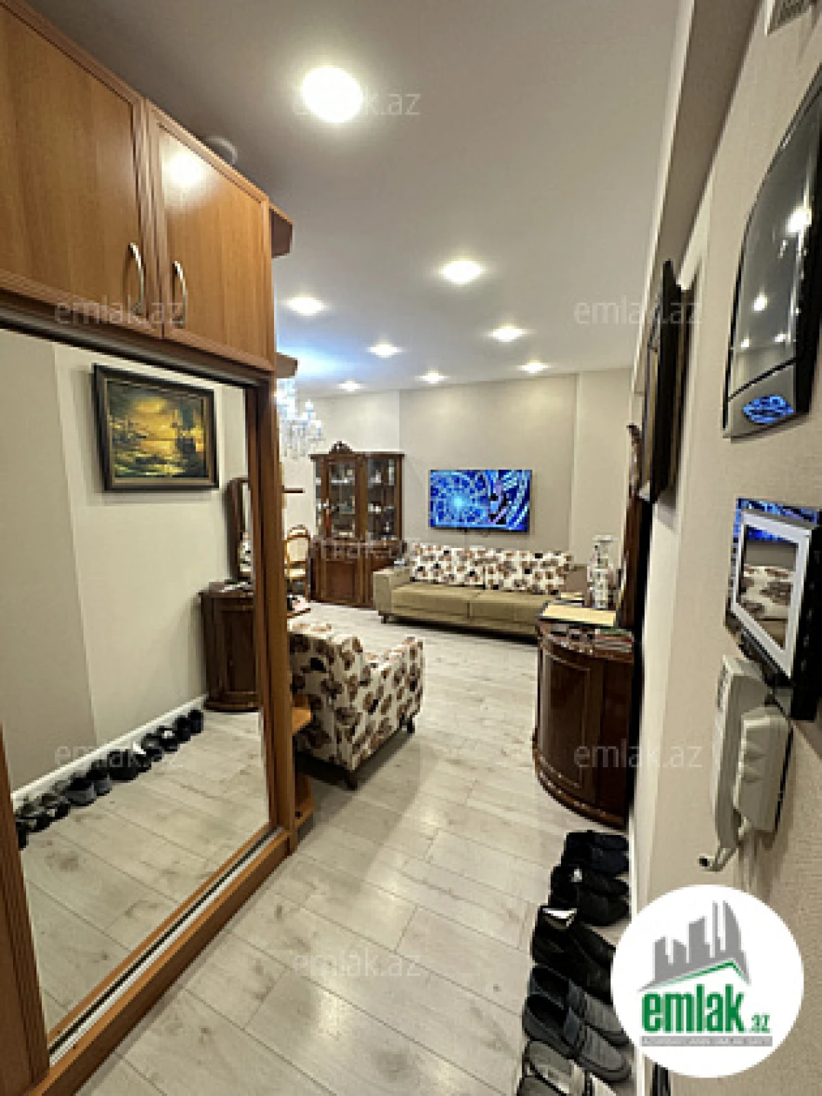 Satılır 3 otaqlı yeni tikili 77 m²