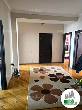 Satılır 3 otaqlı yeni tikili 130 m²