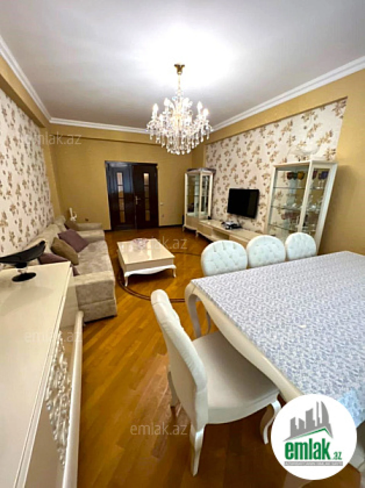 Satılır 3 otaqlı yeni tikili 125 m²