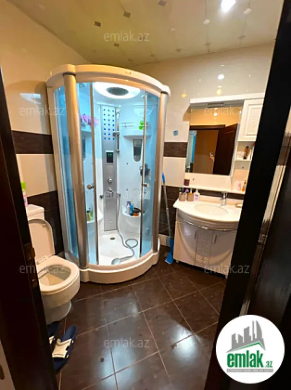 Satılır 3 otaqlı yeni tikili 125 m²