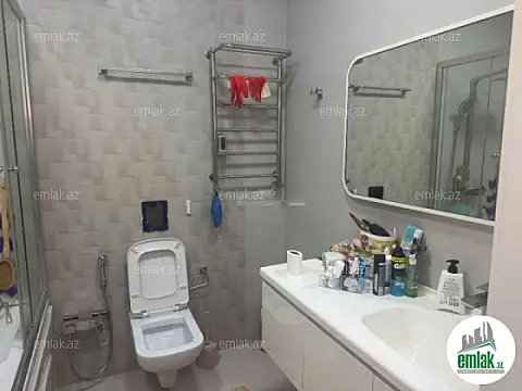 Satılır 4 otaqlı yeni tikili 210 m²
