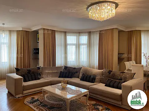 Satılır 3 otaqlı yeni tikili 155 m²