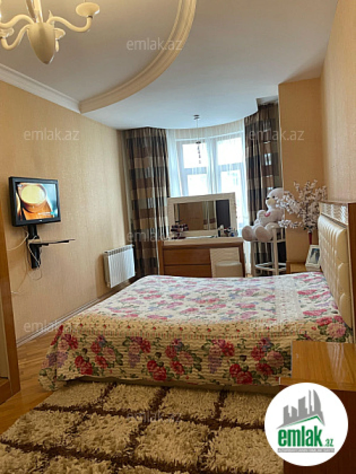 Satılır 3 otaqlı yeni tikili 155 m²