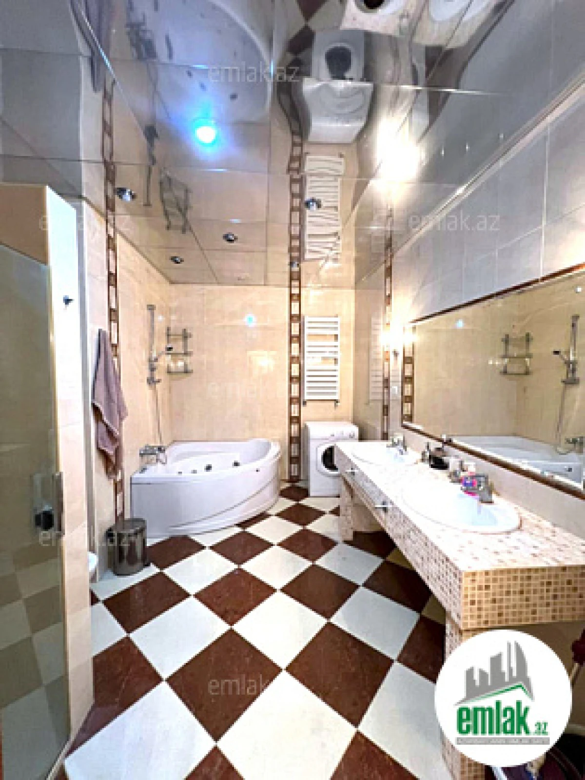 Satılır 3 otaqlı yeni tikili 170 m²